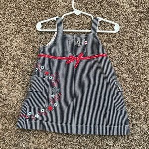 Girls dress